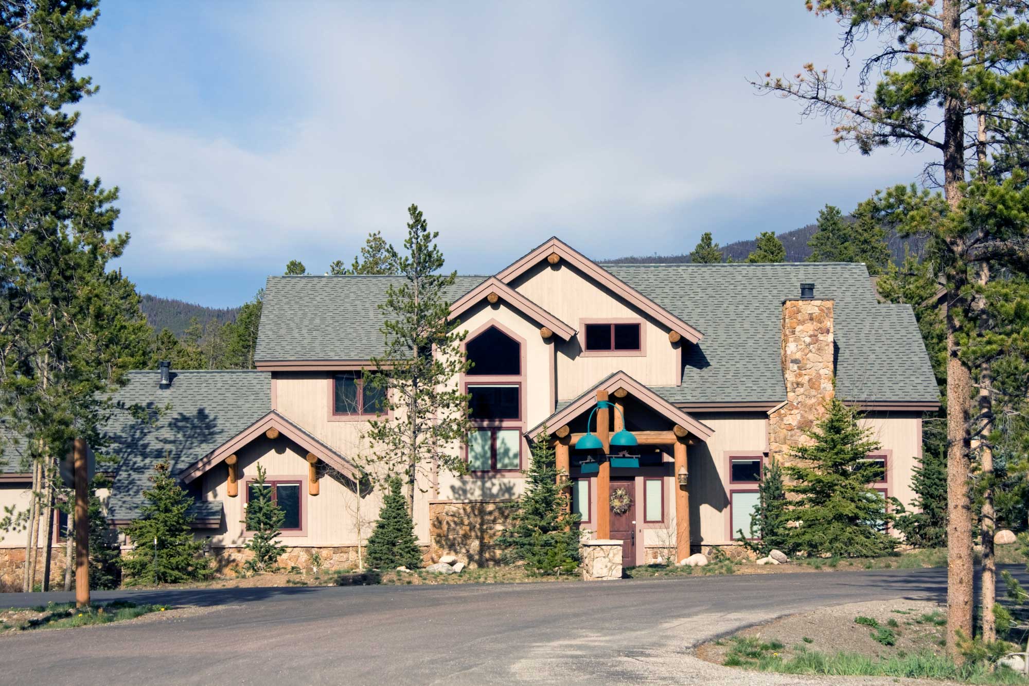 Roofing a Home: Considering the Bigger Picture