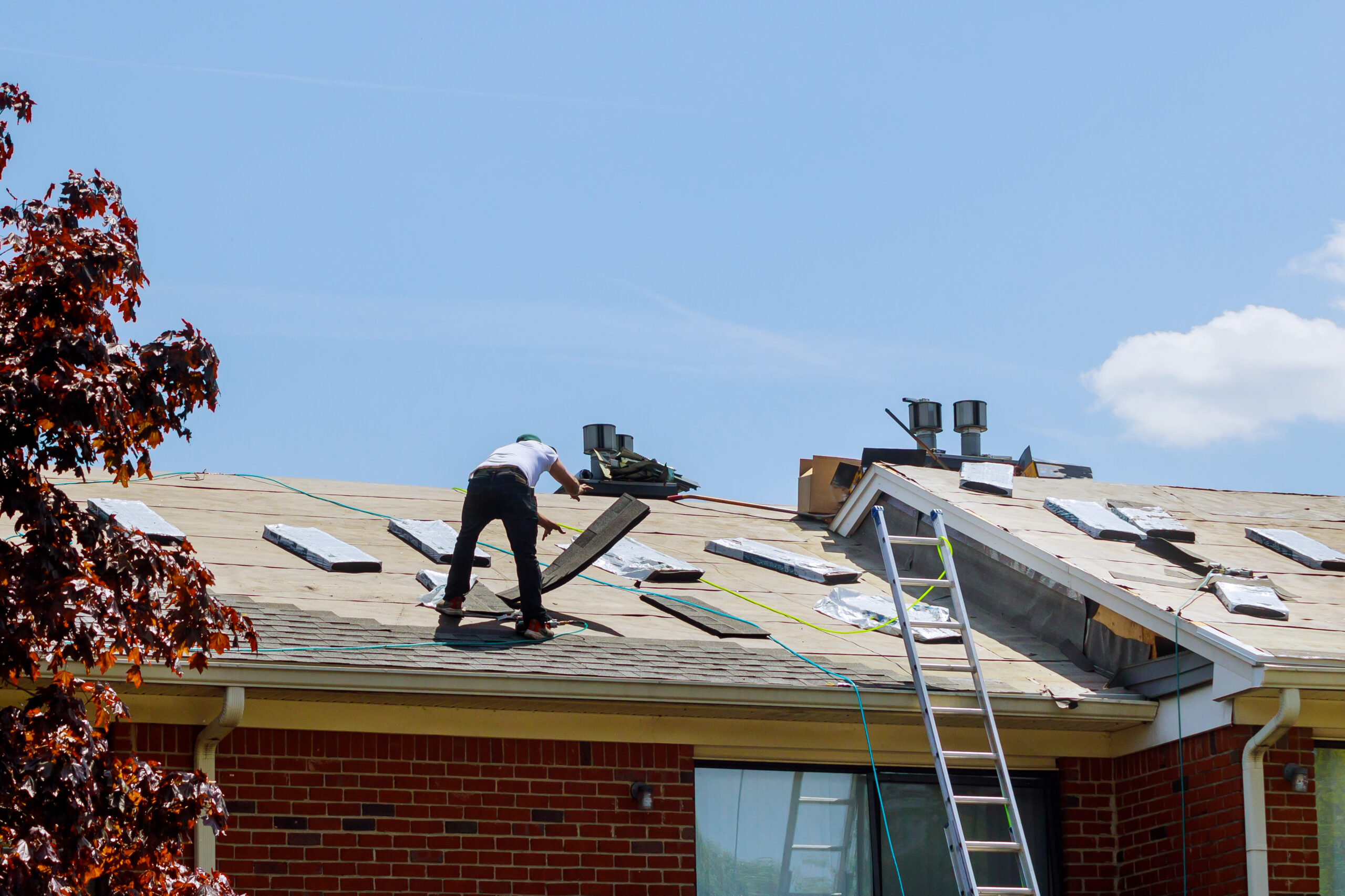 Personalized Service, Local Knowledge: Why Denver Homeowners Choose Local Roofing Contractors
